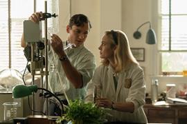 081222_First_Look_Lesson_Chemistry_Drama_Big_Image_01